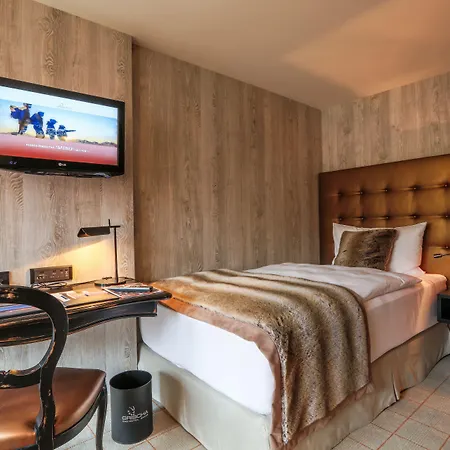 Готель Grischa -